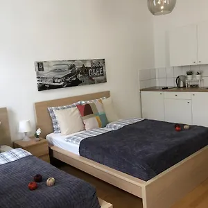 New, Bright Near The Metro! Апартаменты