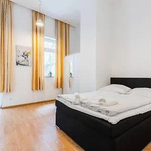 Apartment Family Next To Danube River, Wien
