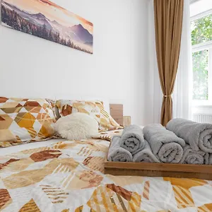 Apartment Stilvolle 2 Im Wiener Altbaustil Nahe Donaukanal, Wien