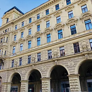 Kh Universitaet Апартаменты