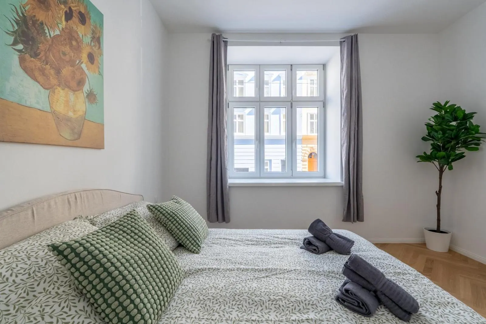 Central Premium Apartment With Balcony Vienna Austria