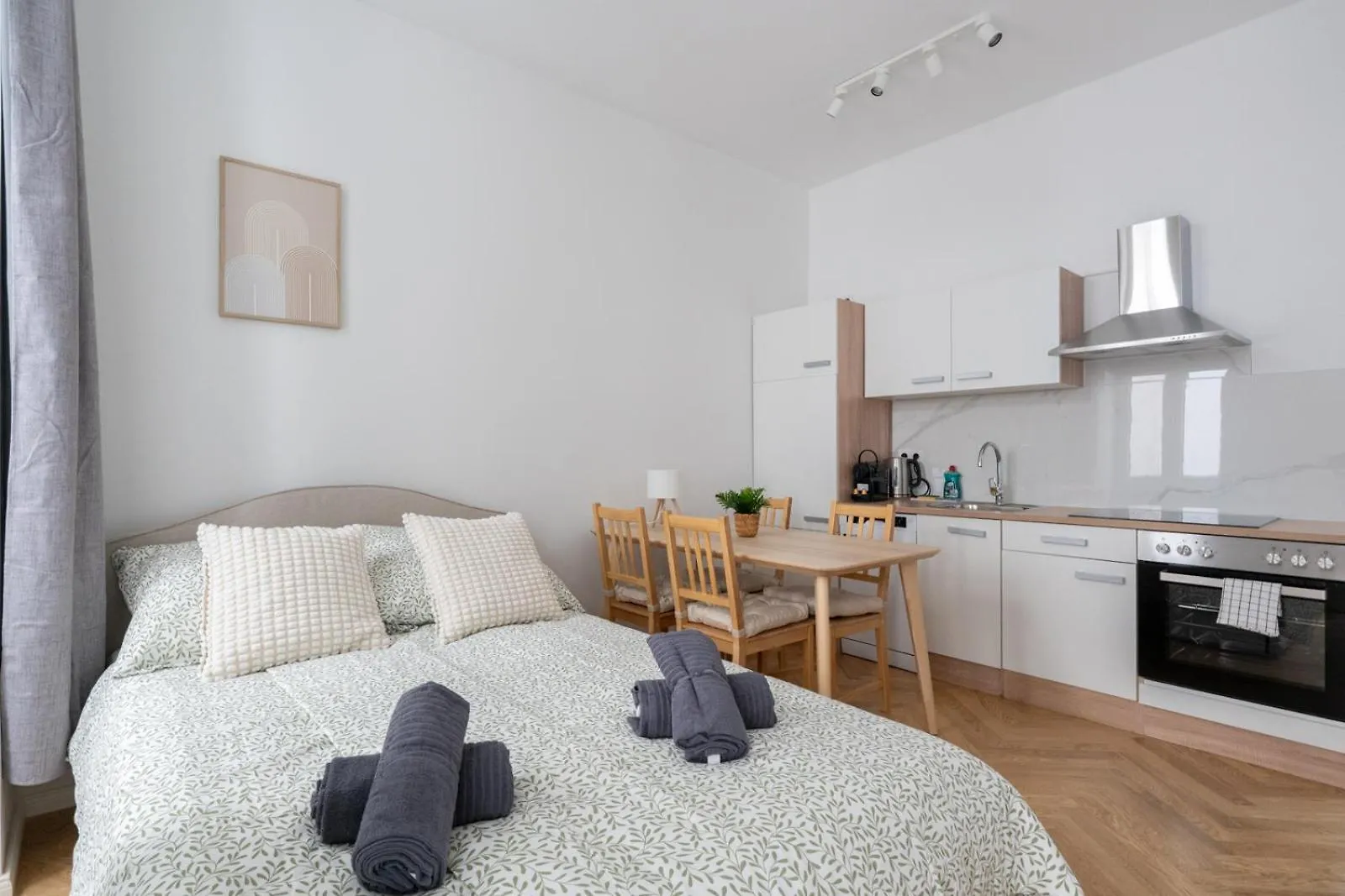 Central Premium Apartment With Balcony Vienna
