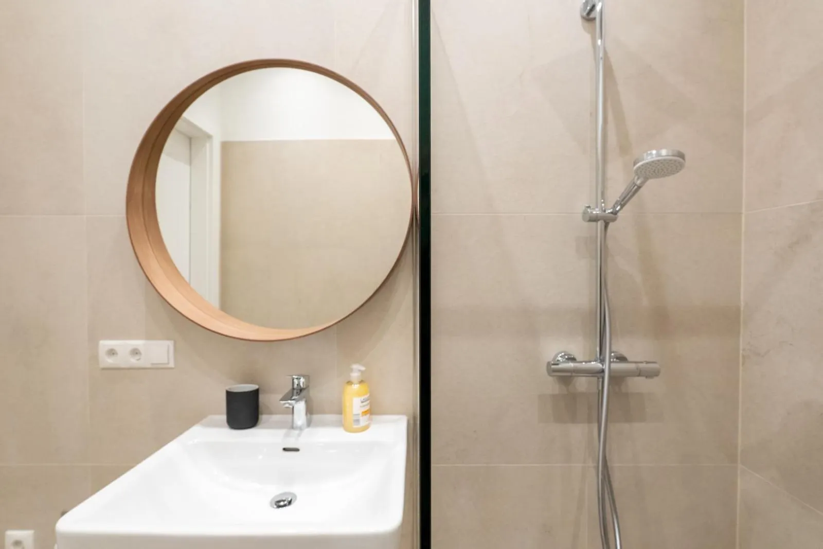 Central Premium Apartment With Balcony Vienna