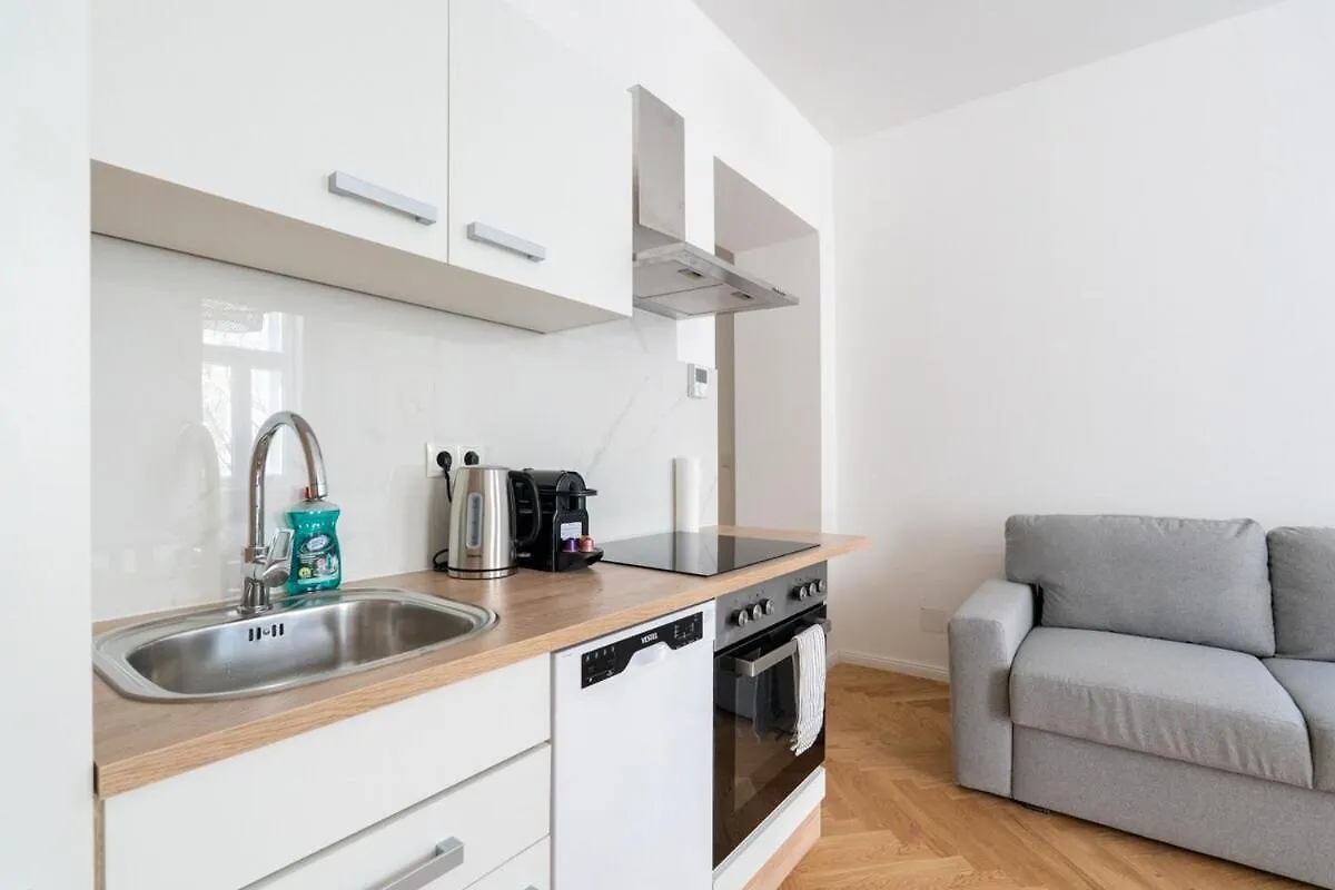 Central Premium Apartment With Balcony Vienna