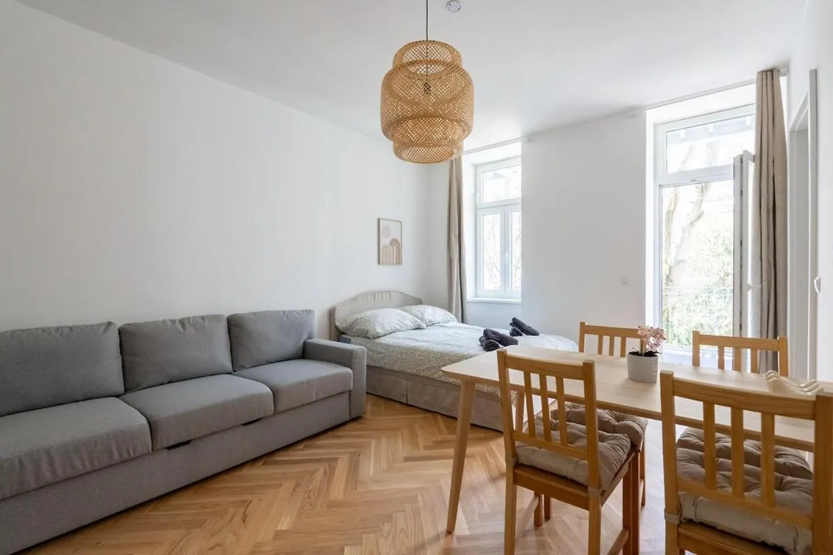 Central Premium Apartment With Balcony Vienna