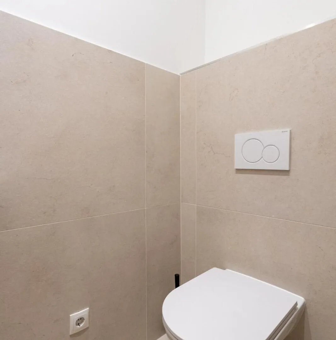 Central Premium Apartment With Balcony Vienna